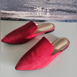 NWOT Shoe Land Mules